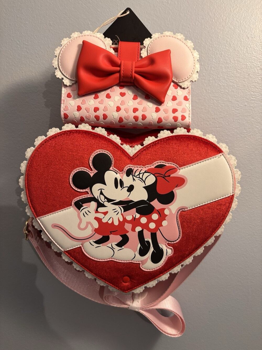 Loungefly Disney Mickey & Minnie Chocolate Scented Figural Heart Box Crossbody